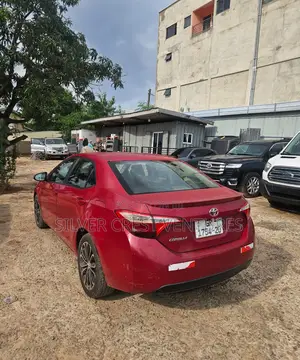 Toyota Corolla S 4dr Sedan (1.8L 4cyl CVT) 2016 Red