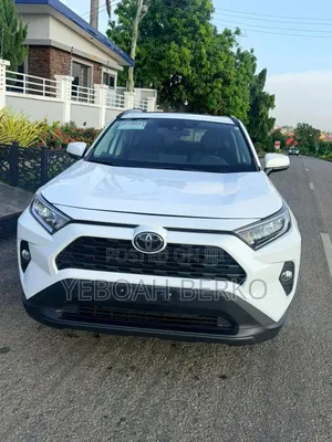 Toyota RAV4 2023 White