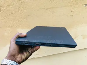 Laptop Lenovo ThinkPad T14s Gen 2 8GB Intel Core i7 SSD 512GB