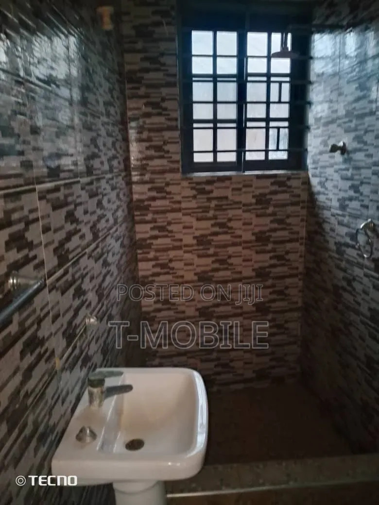 2bdrm House in Pokuase for rent