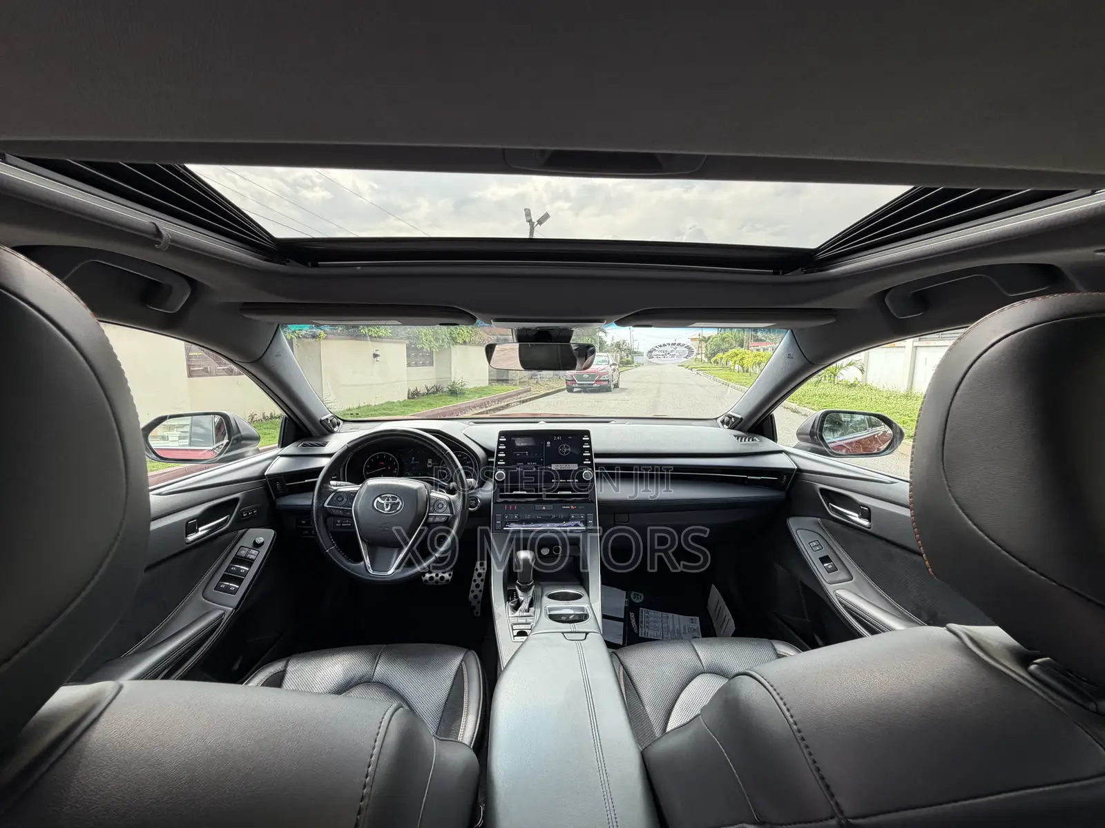 Toyota Avalon 2024 Red