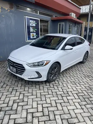 Hyundai Elantra ECO Sedan FWD (1.4L 4cyl 7A) 2017 White