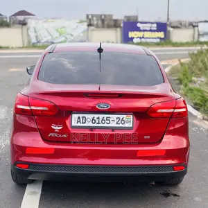 Ford Focus SEL Sedan FWD (2.0L 4cyl 6A) 2017 Burgundy