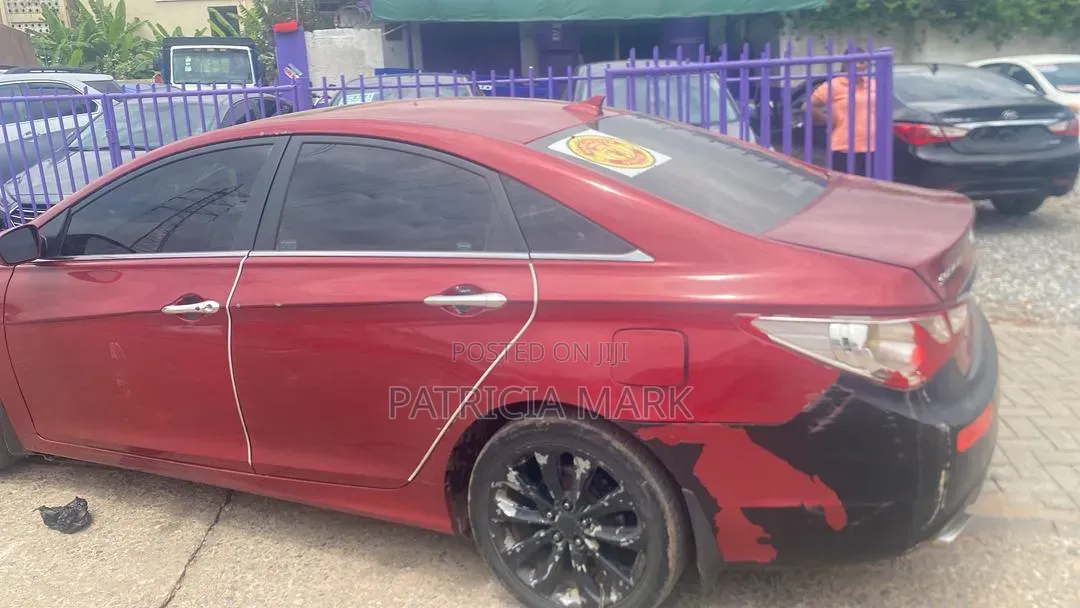 Hyundai Sonata 2013 Red