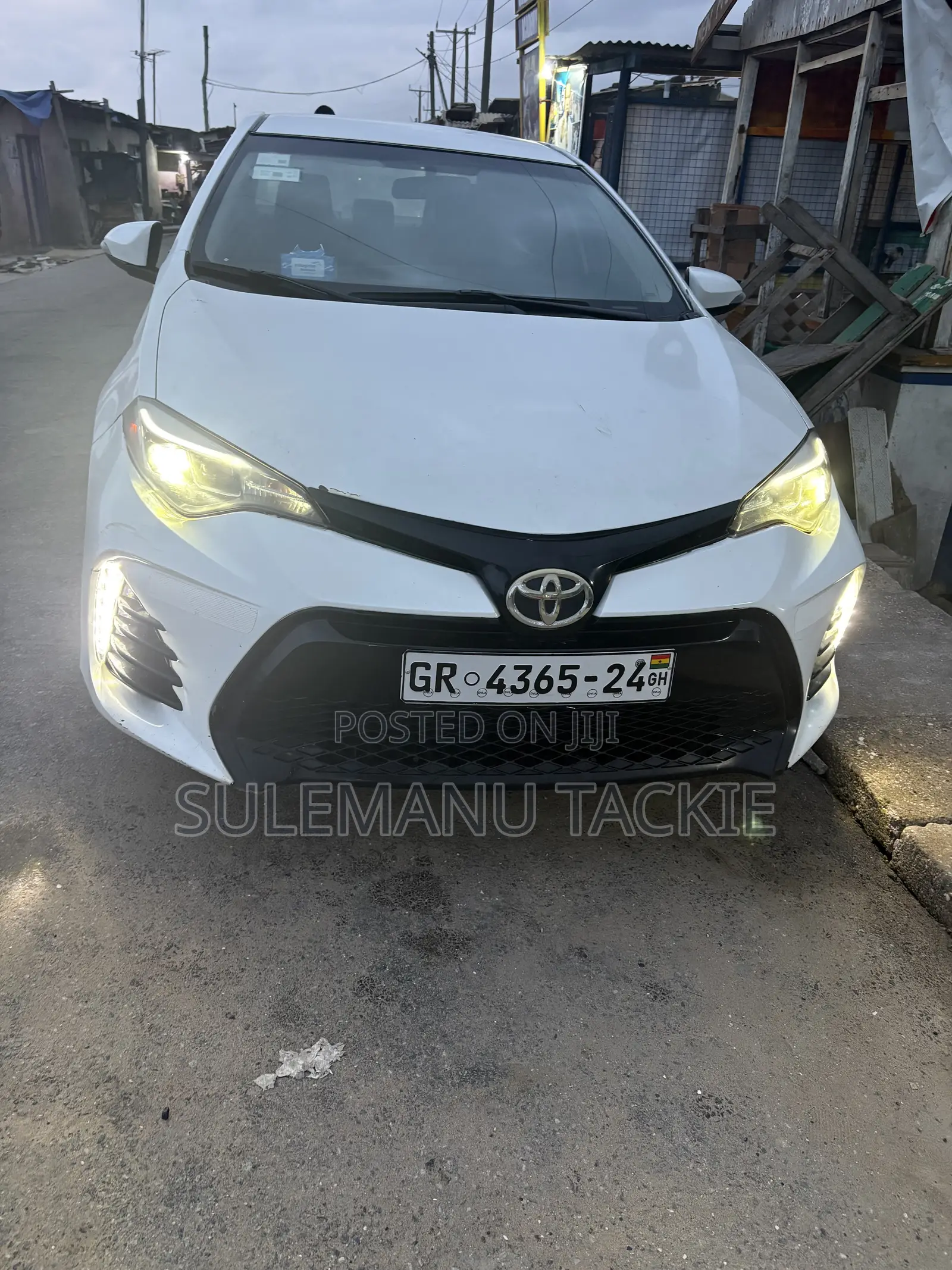 Toyota Corolla L 4dr Sedan (1.8L 4cyl 4A) 2015 White