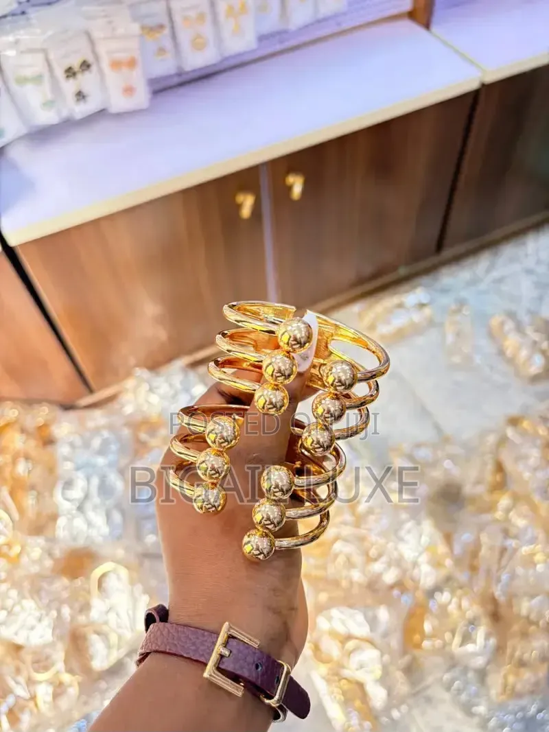 Ladies Gold Bangles
