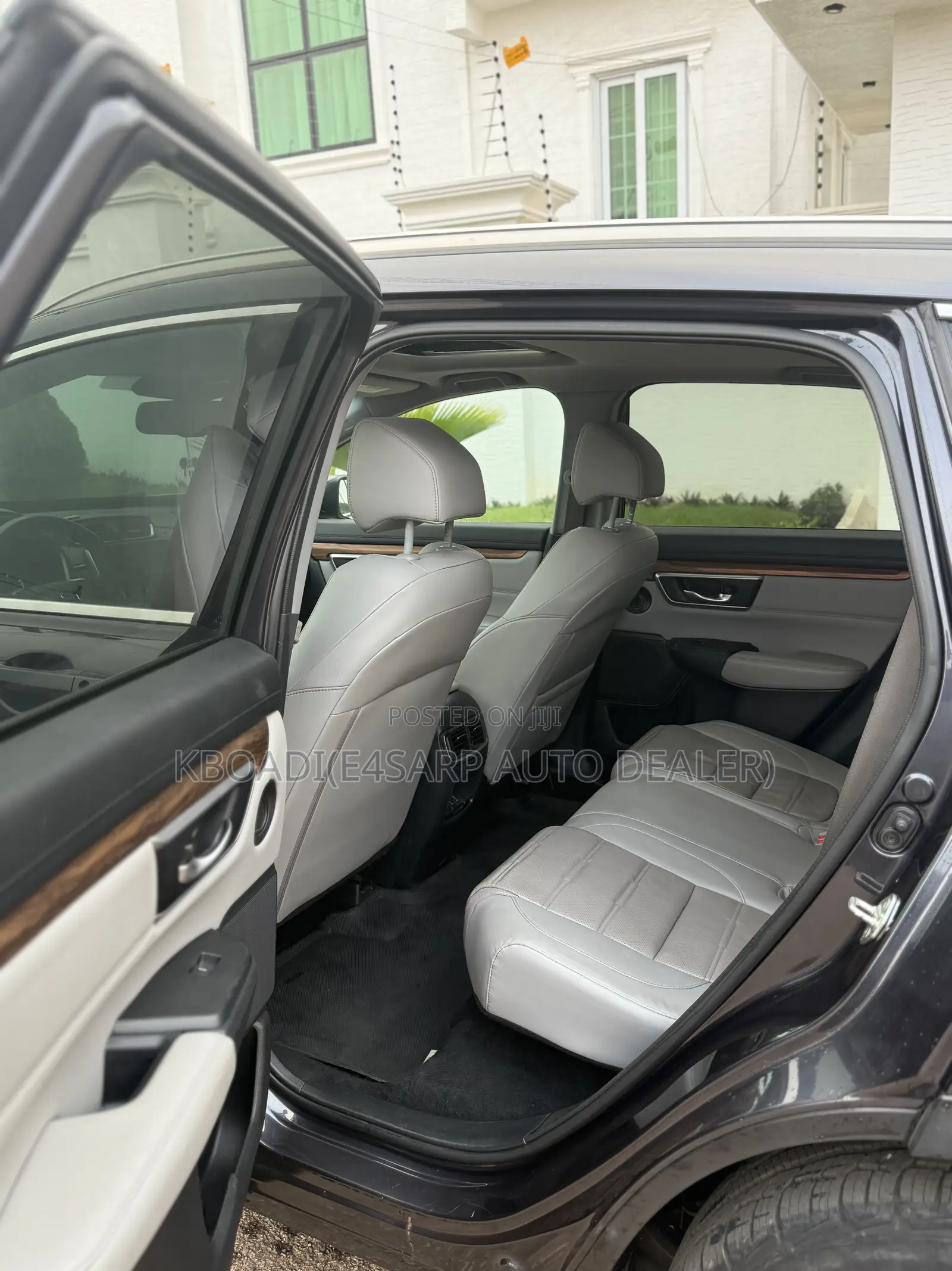 Honda CR-V Touring AWD 2019 Gray