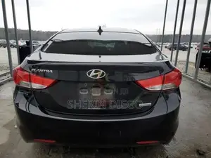 Hyundai Elantra GS Coupe FWD (1.8L 4cyl 6A) 2013 Black