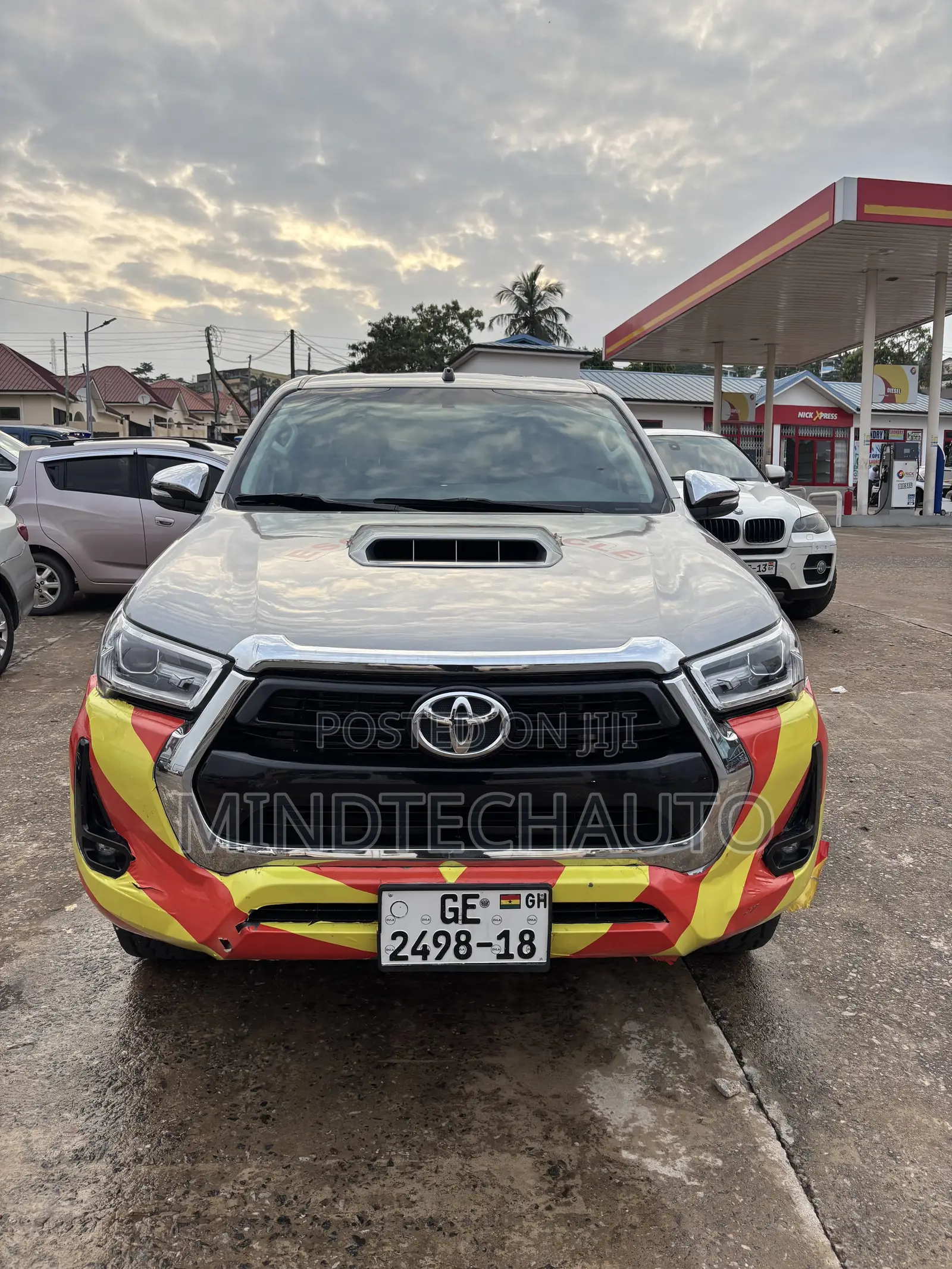Toyota Hilux Revo Double Cab Deisel 2.4 RWD 2018 Silver