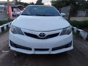 Toyota Camry 2014 White