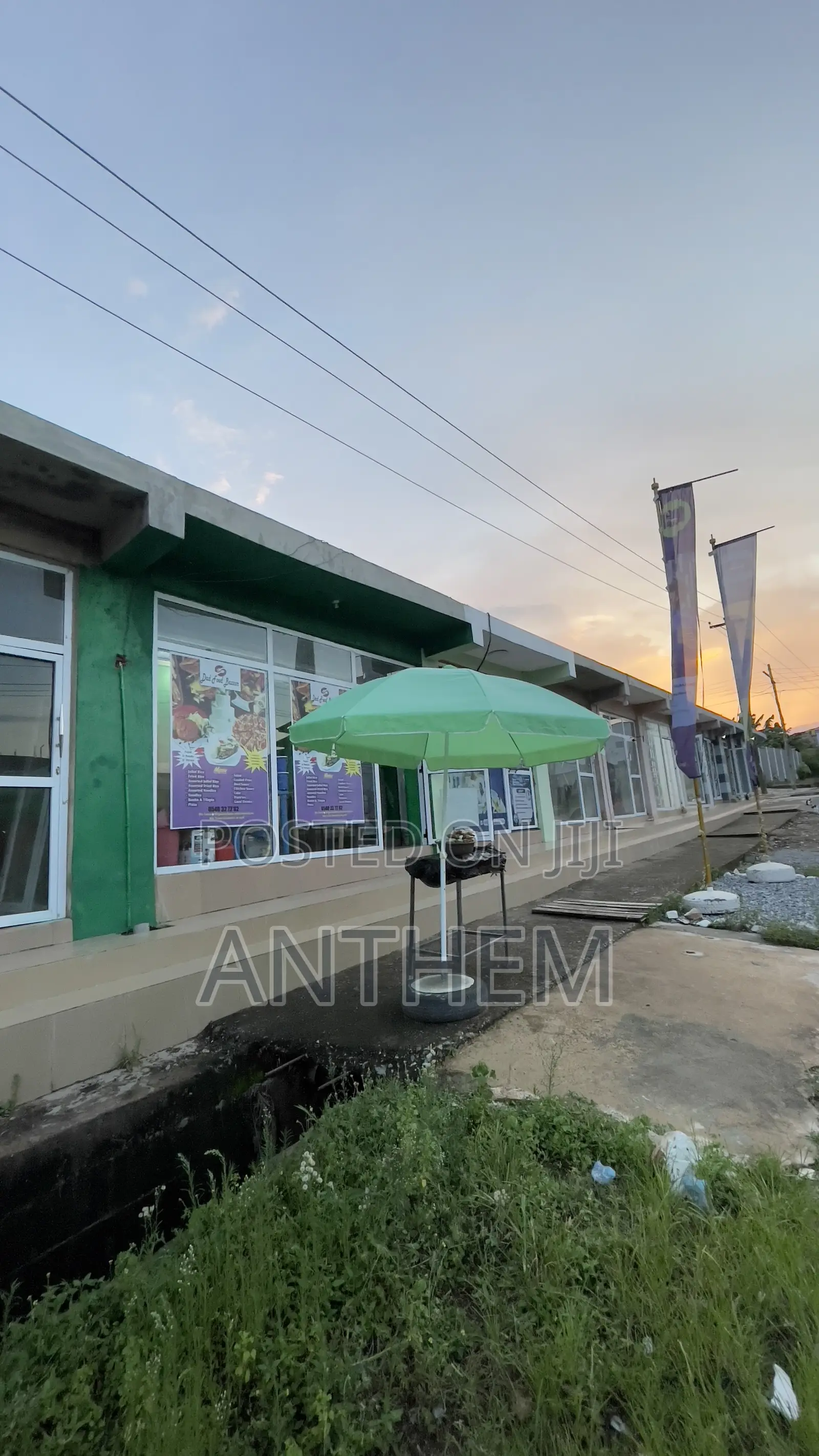 Shop for Rent , Long Enough for a Mini Warehouse