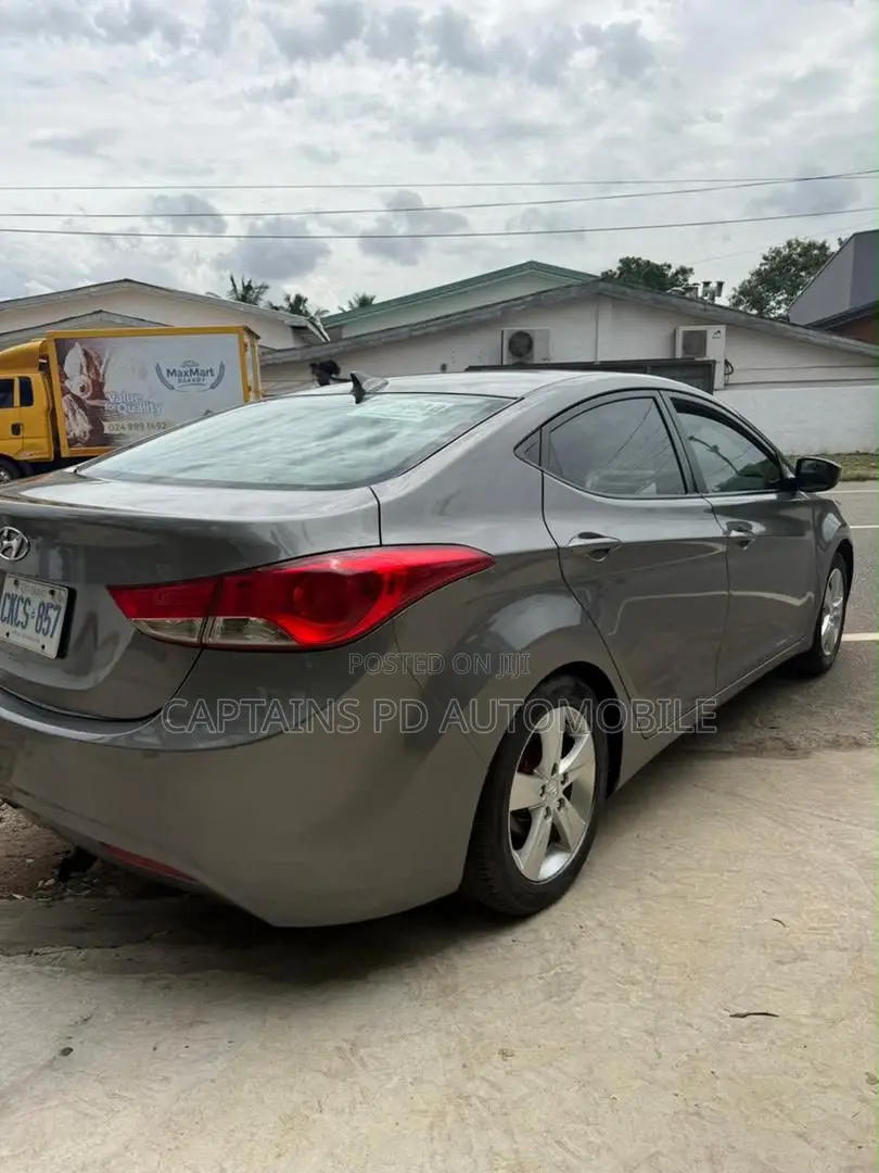 Hyundai Elantra 2013 Gray