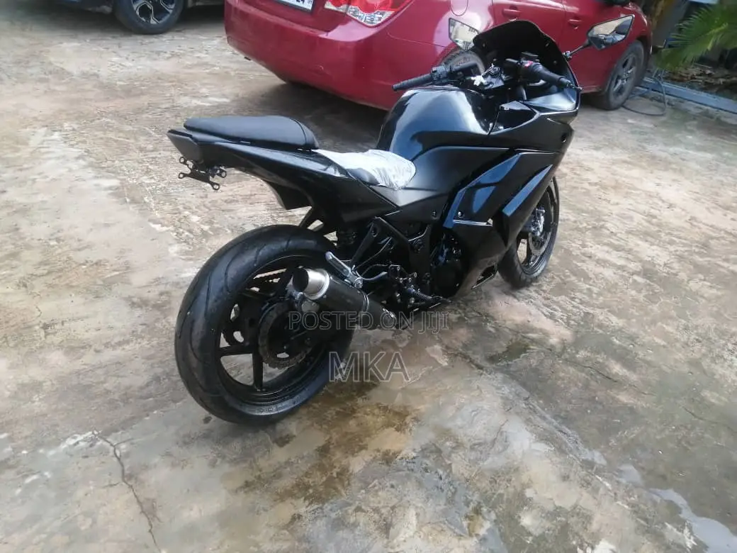 Kawasaki Ninja 300 2012 Black