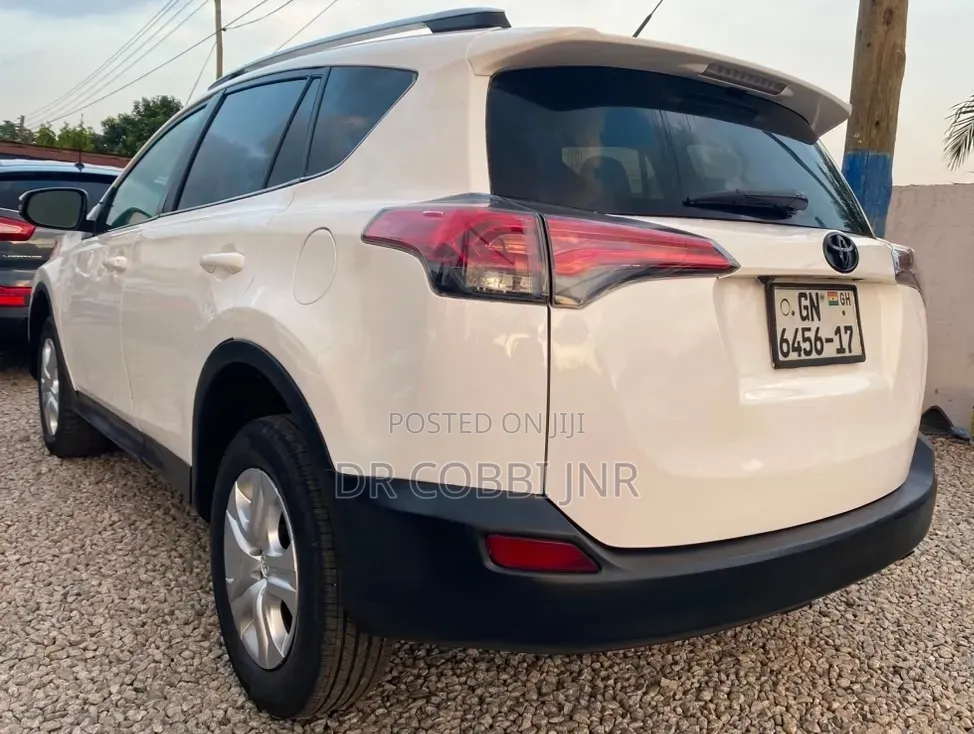 Toyota RAV4 Limited 4dr SUV AWD (2.5L 4cyl 6A) 2015 White