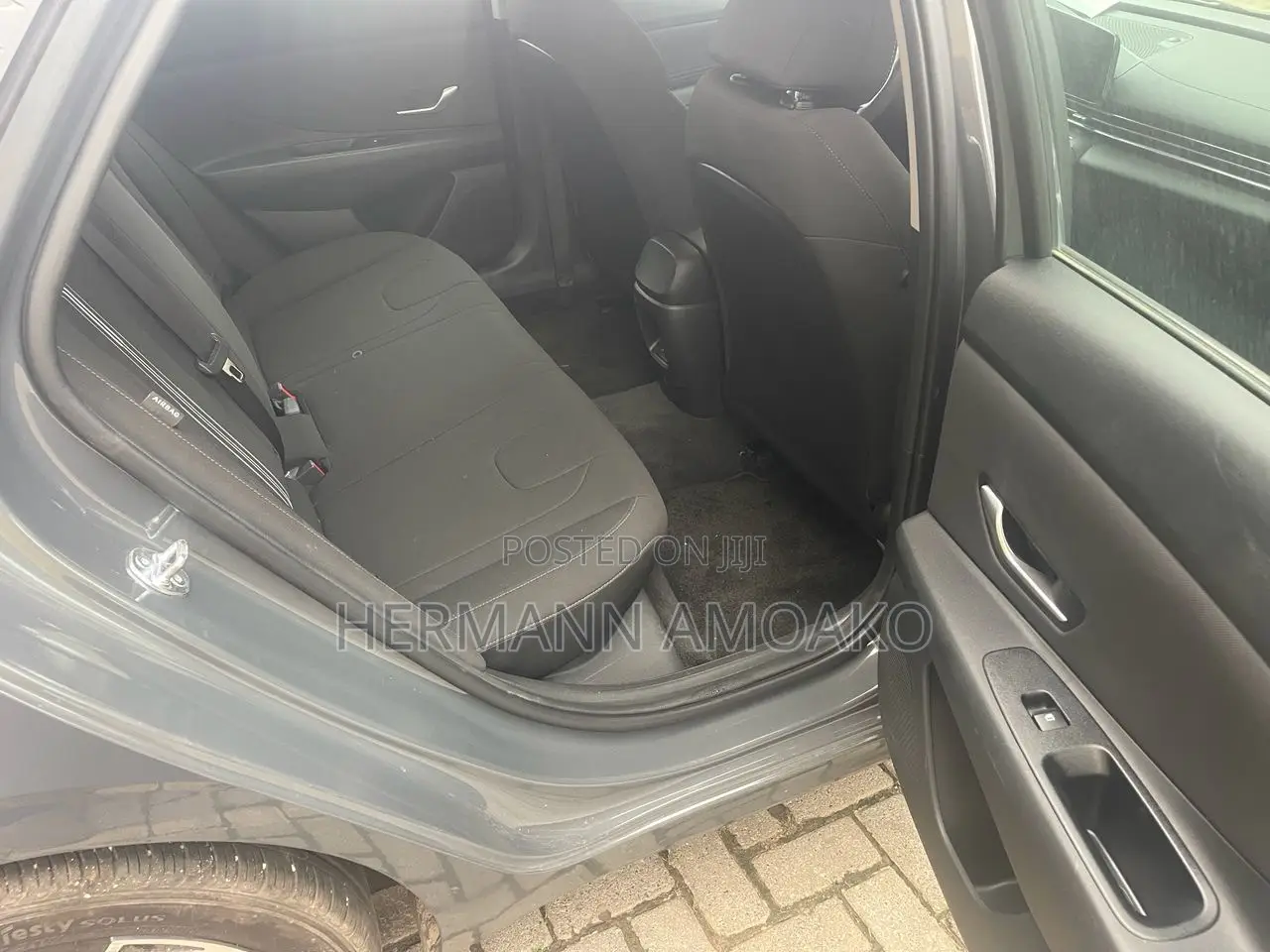Hyundai Elantra SEL Sport IVT 2025 Gray