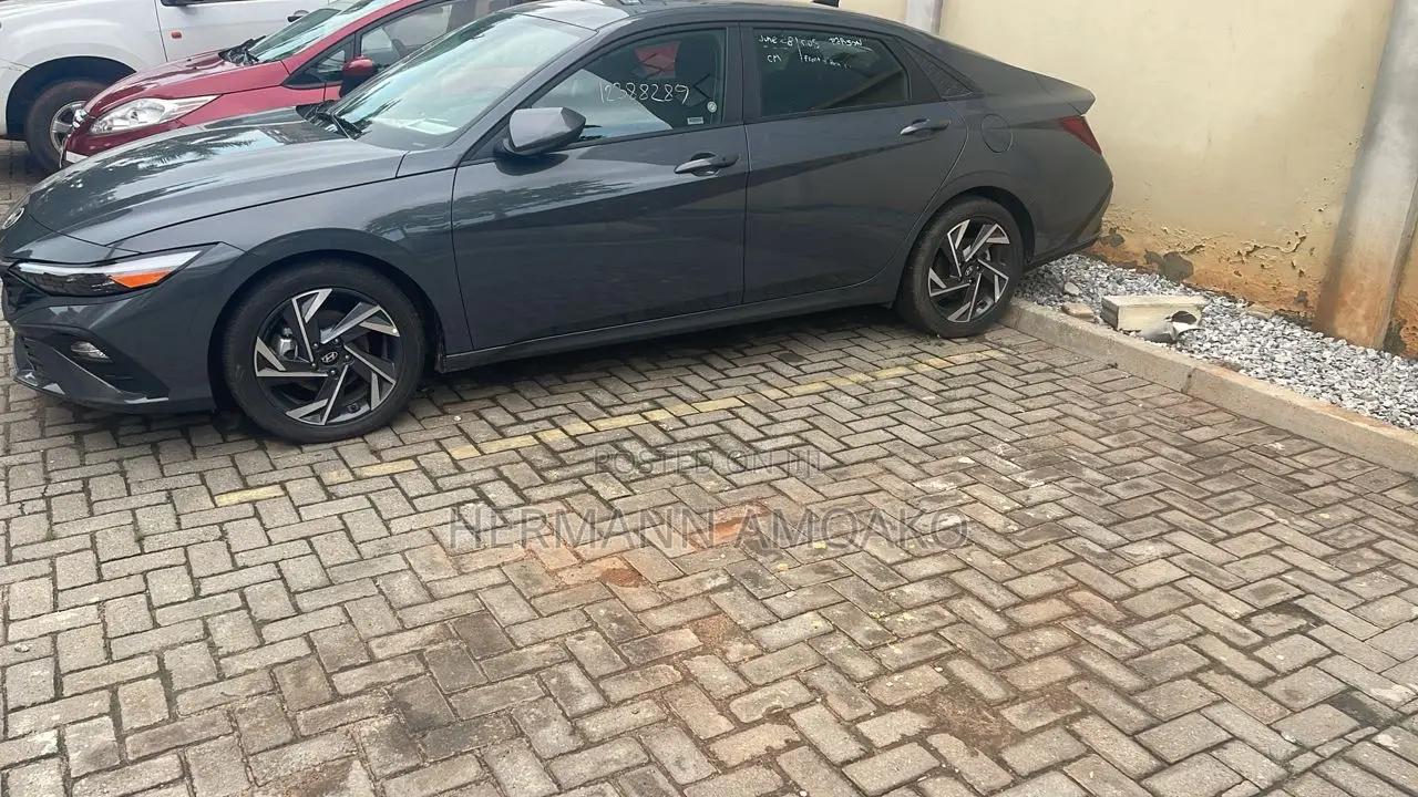 Hyundai Elantra SEL Sport IVT 2025 Gray