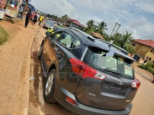 Toyota RAV4 LE 4dr SUV (2.5L 4cyl 6A) 2014 Gray