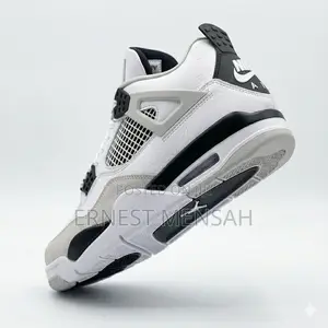 Air Jordan 4 Retro Sneakers White -Black
