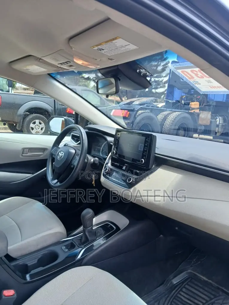 Toyota Corolla SE 2020 Blue