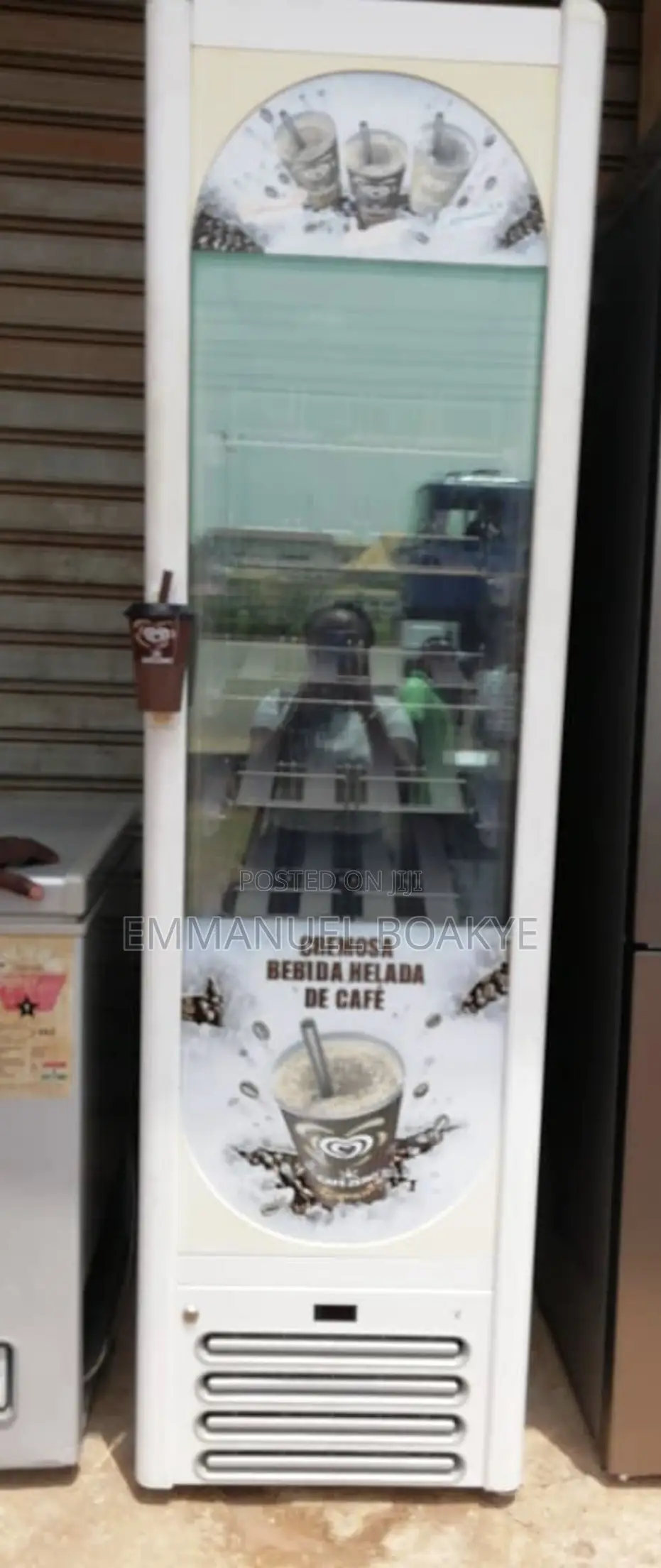 Show Fridge 4 Sale !