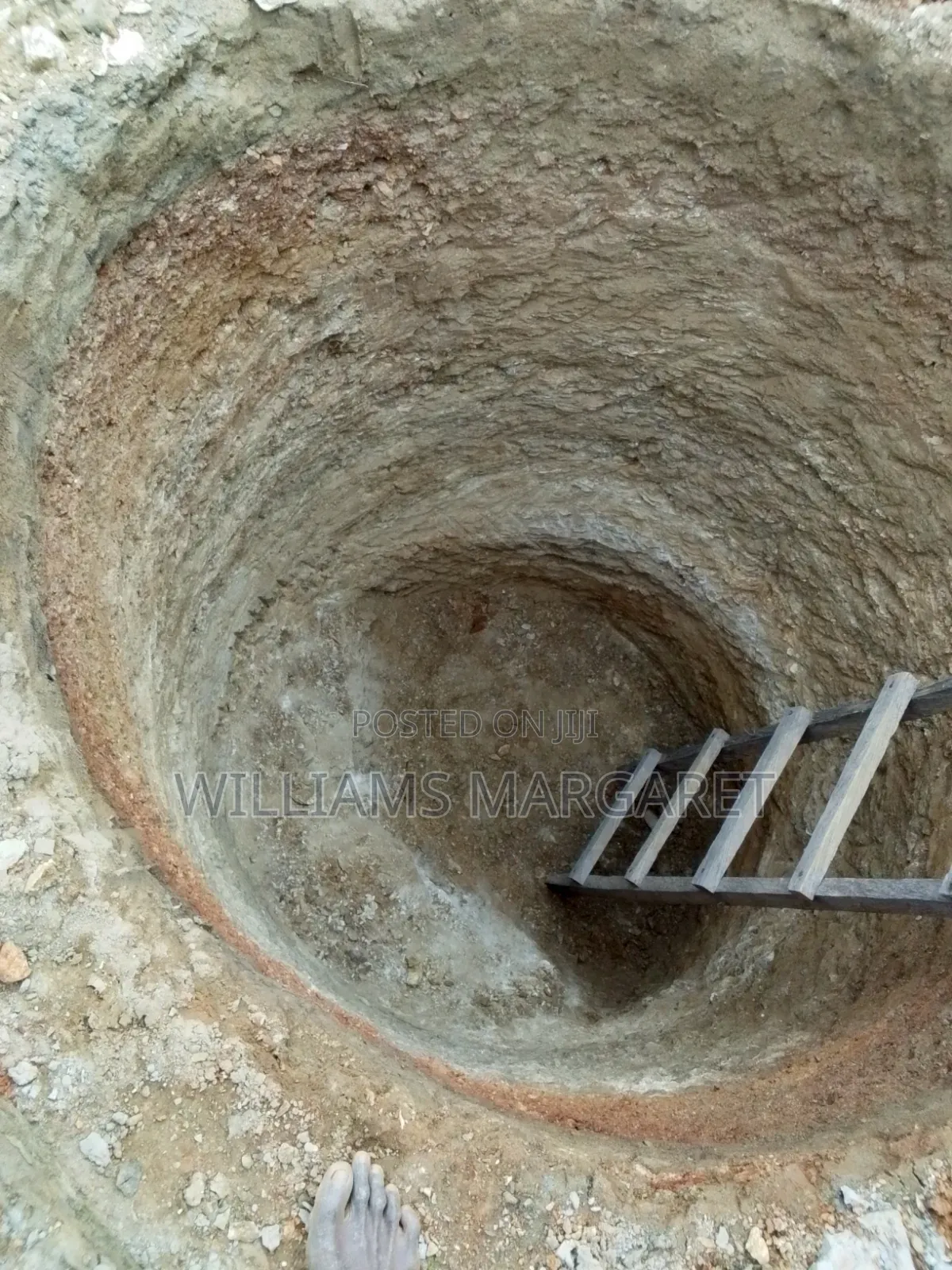 Manhole For Toilet And Wastewater