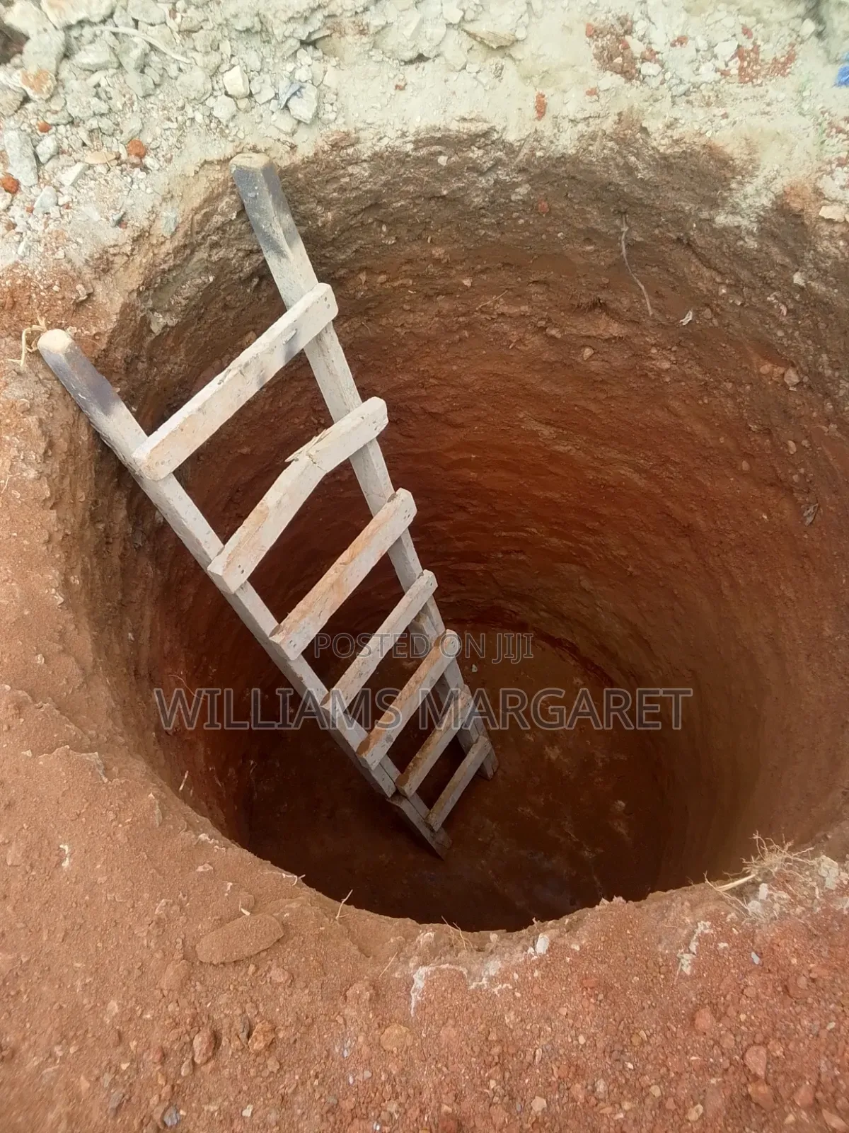 Manhole For Toilet And Wastewater