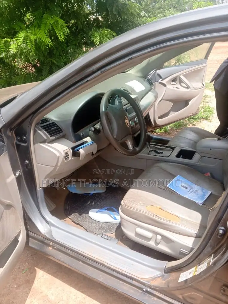Toyota Camry 2009 Gray