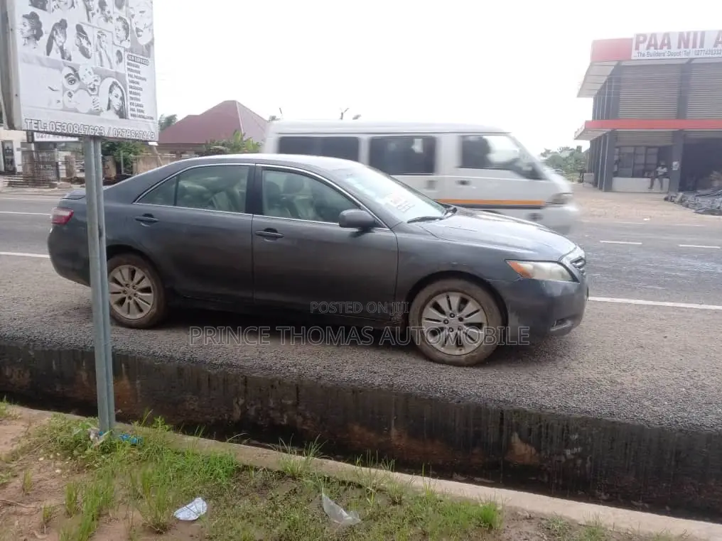 Toyota Camry 2009 Gray