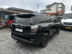 Toyota 4-Runner Limited 2021 Black