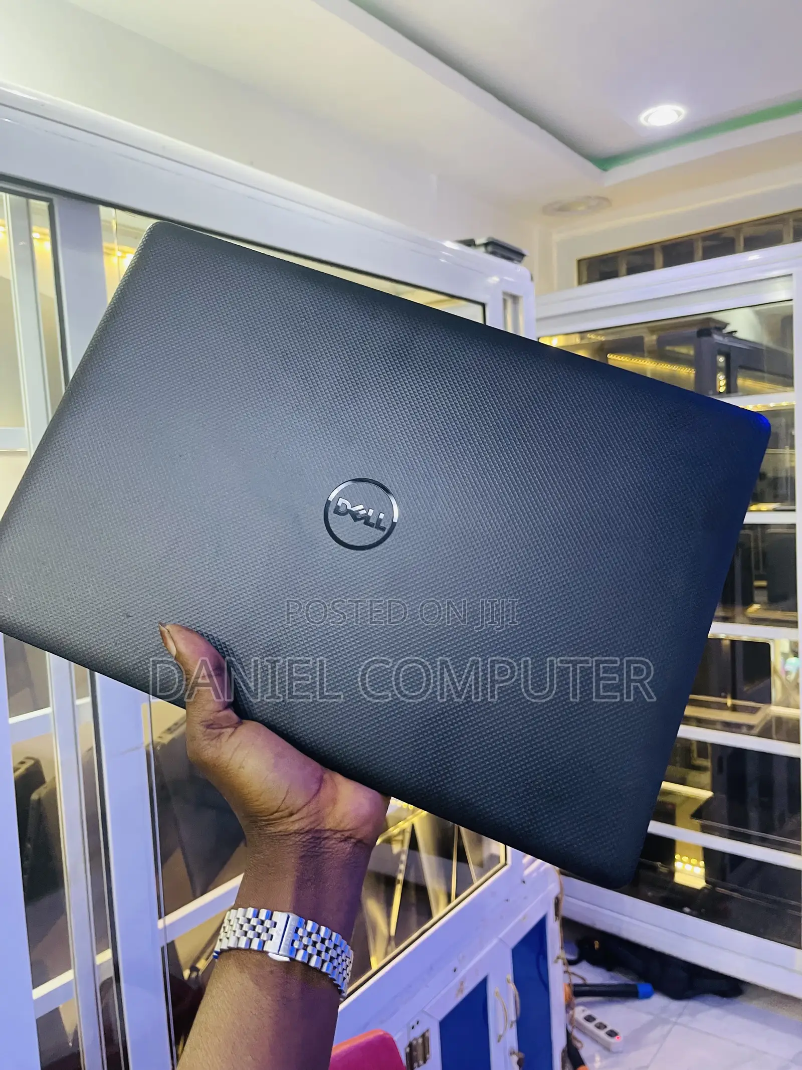 Laptop Dell Vostro 3560 16GB Intel Core i5 SSD 512GB