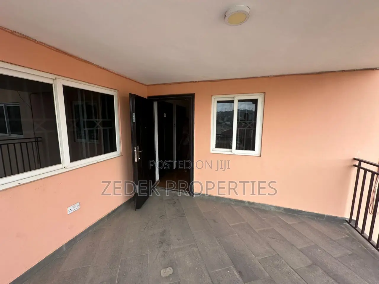4bdrm Mansion in Kwabenya, Ashomang Estate for rent