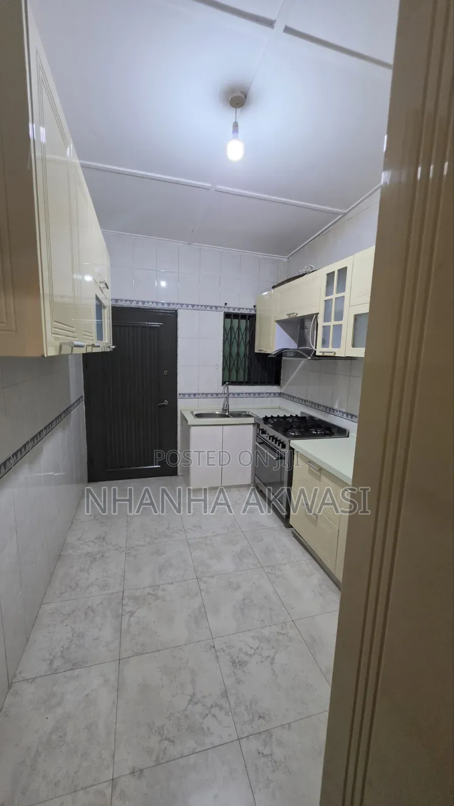3bdrm House in Lashibi Community 19, Sakumono for rent