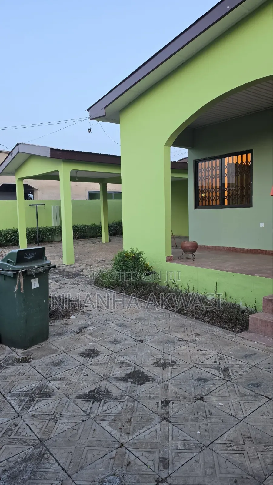 3bdrm House in Lashibi Community 19, Sakumono for rent