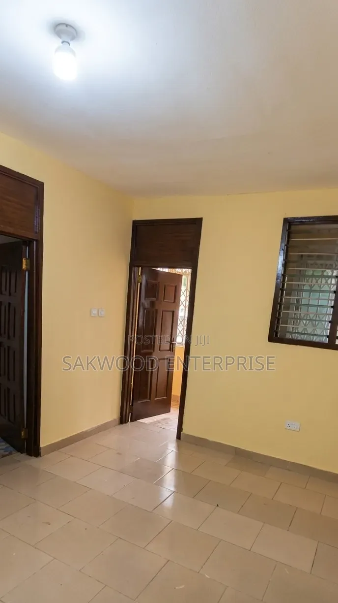 1bdrm Apartment in Sakwood Enterprise, Valley View Area for rent
