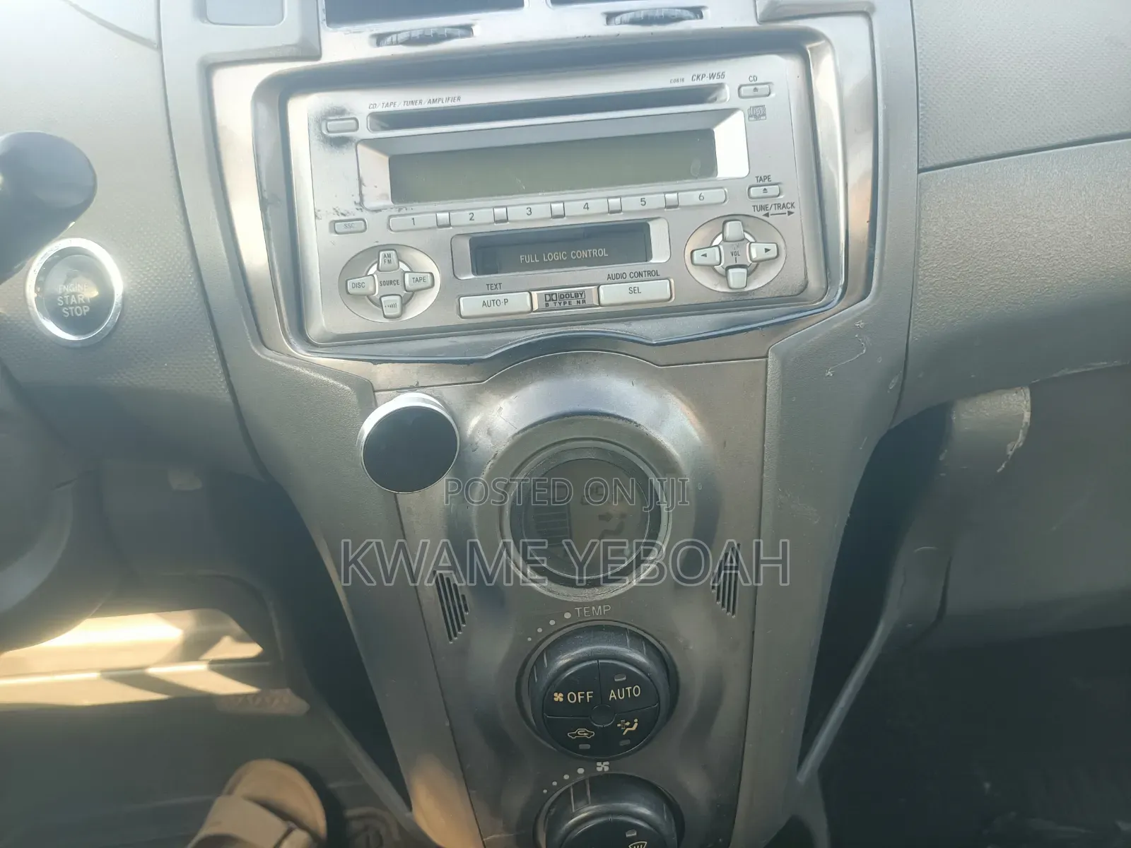 Toyota Vitz 1.0 FWD 3dr 2010 Red
