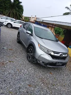 Honda CR-V Touring FWD 2018 Silver