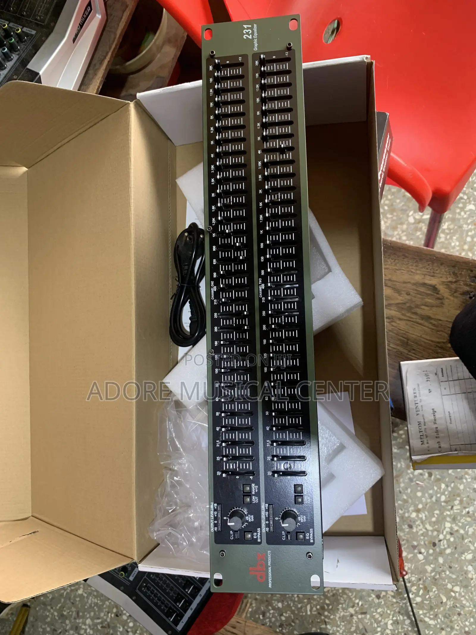 DBX Double Equalizer