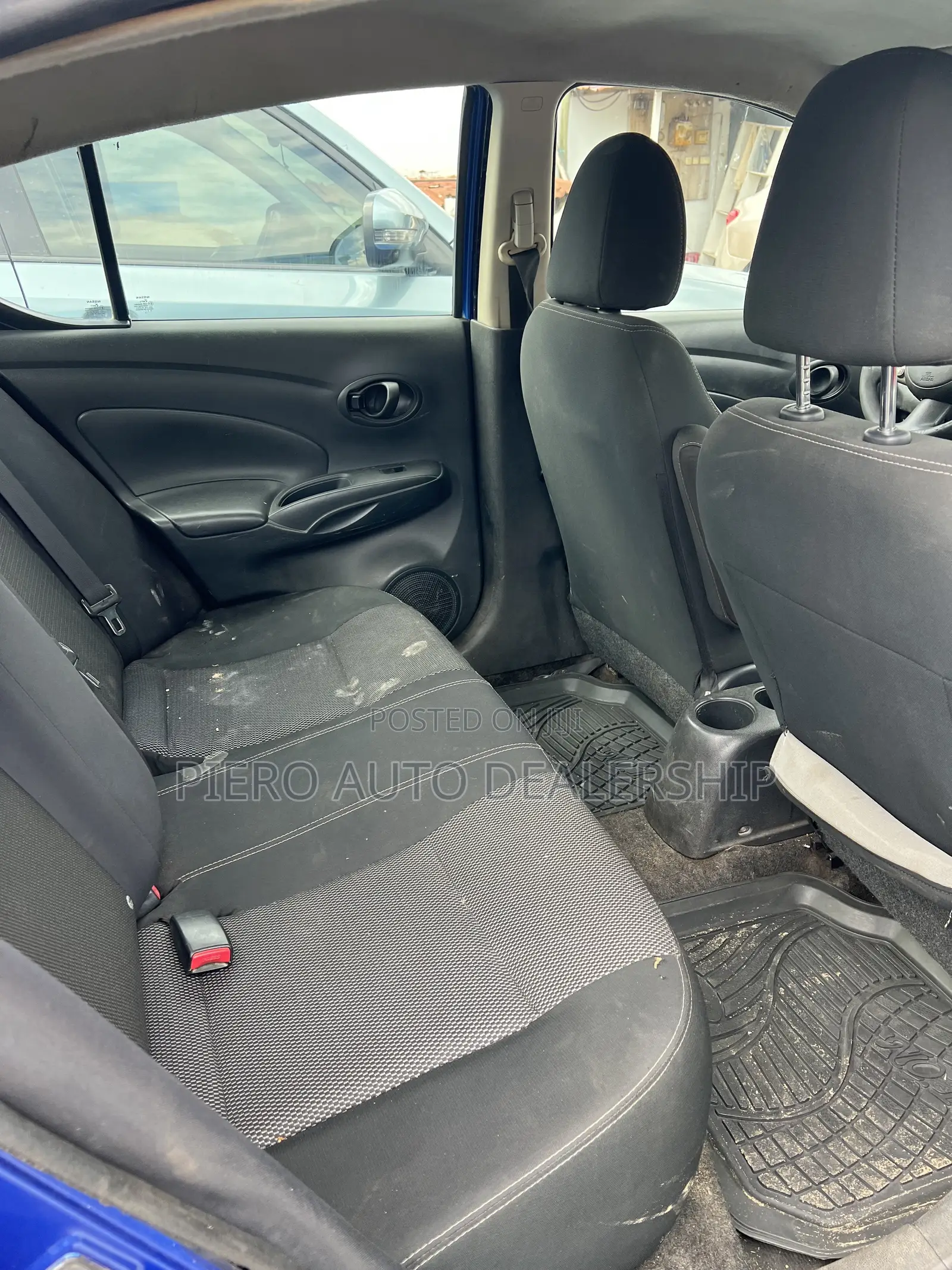 Nissan Versa 2013 Blue