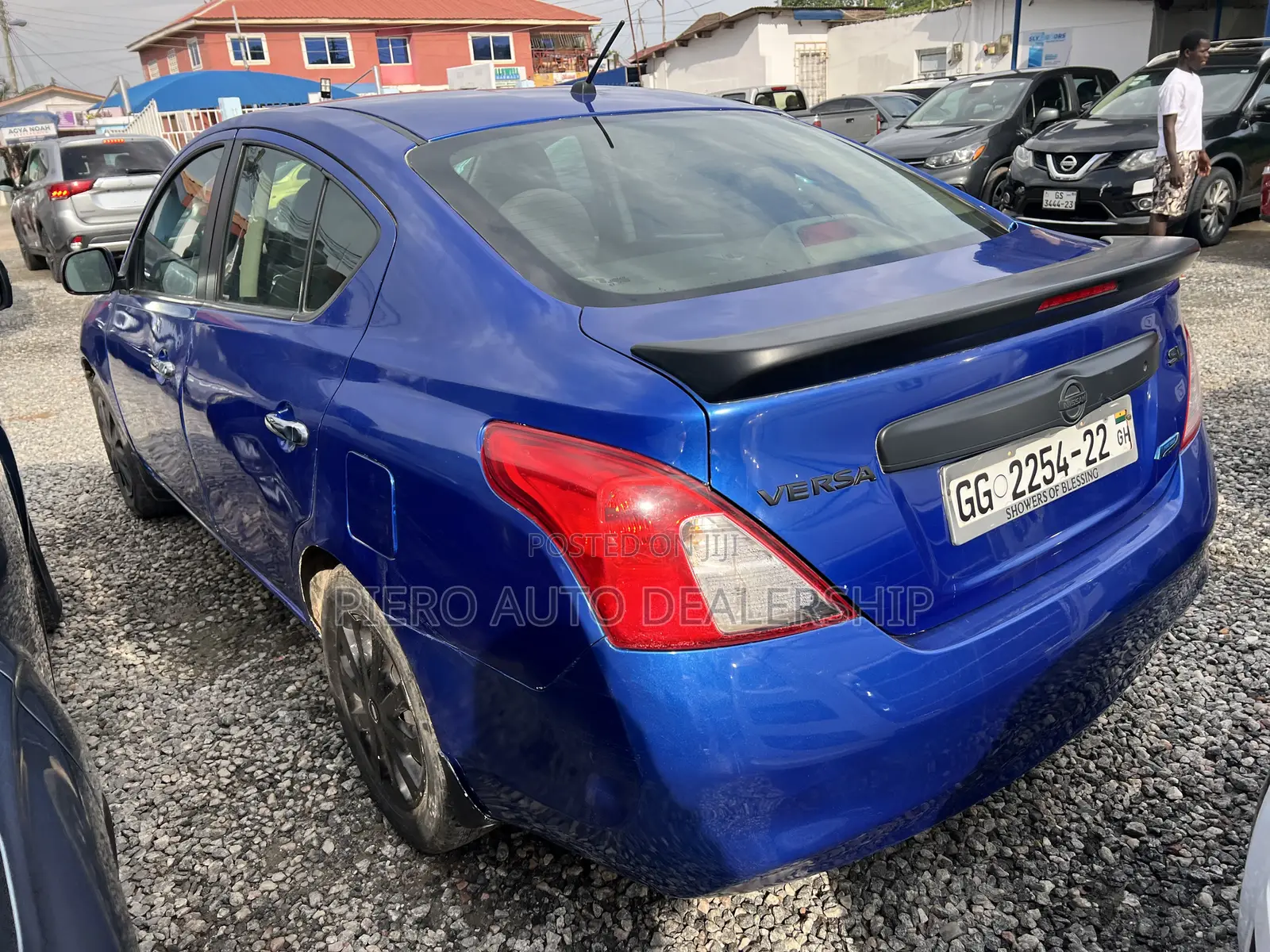 Nissan Versa 2013 Blue