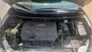 Pontiac Vibe 1.8L 2010 Silver