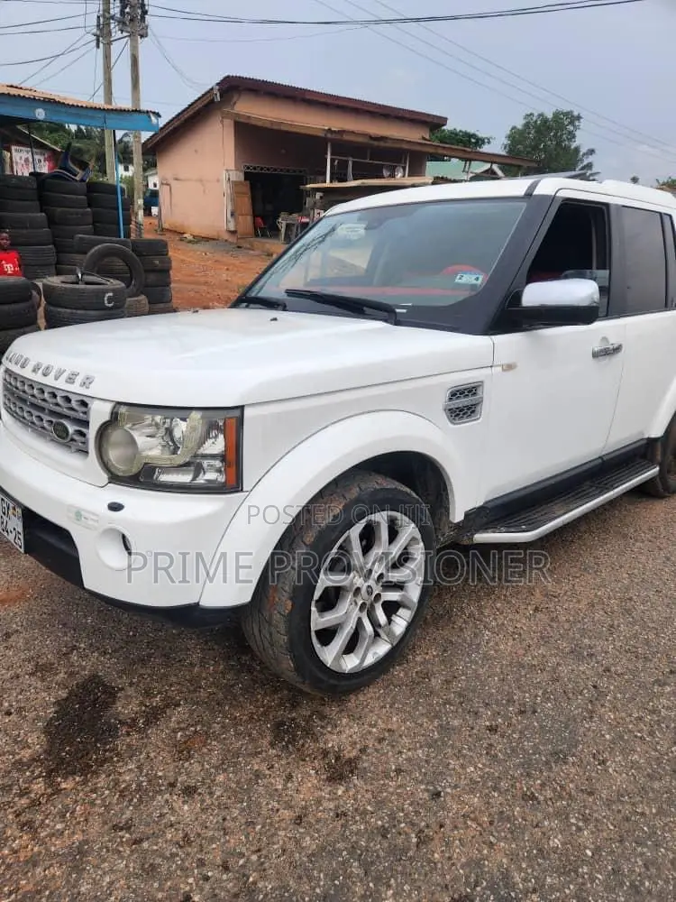 Land Rover Discovery Sport 2015 White