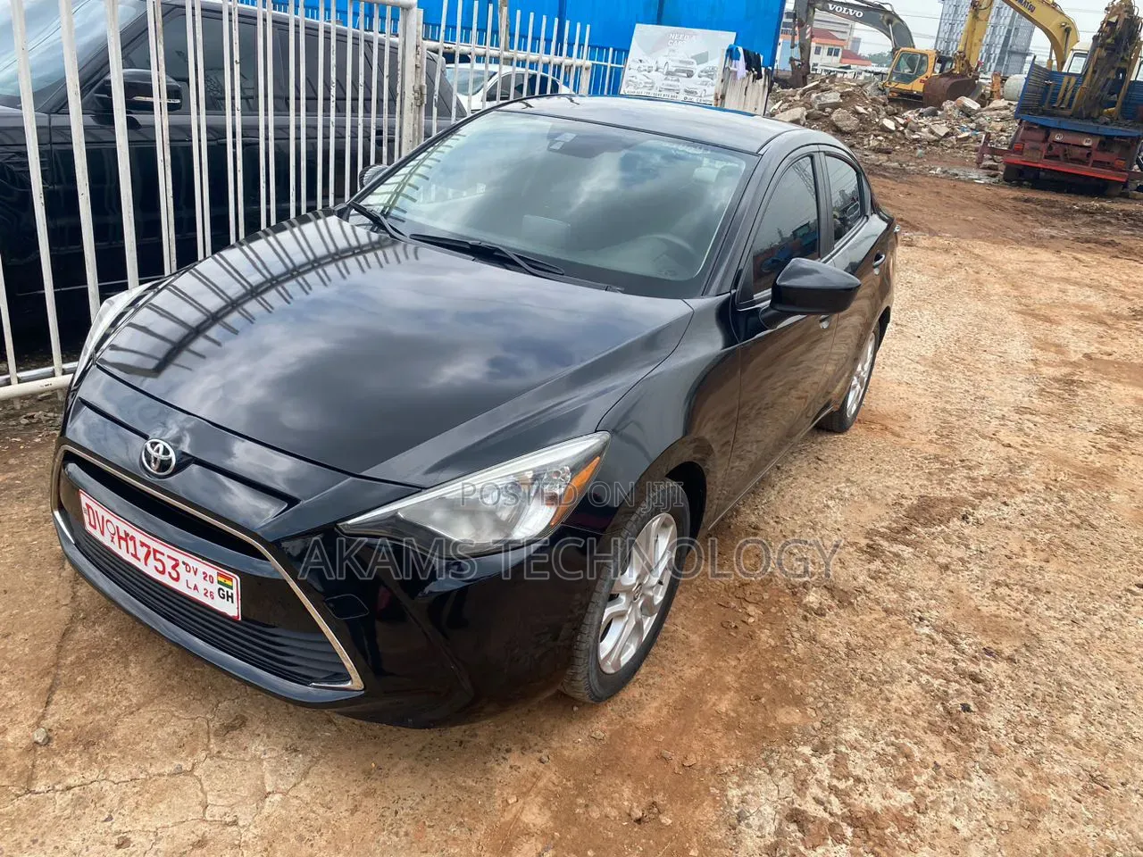 Toyota Yaris iA 1.5 FWD 2018 Matt Black