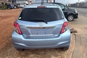 Toyota Vitz 2012 Blue
