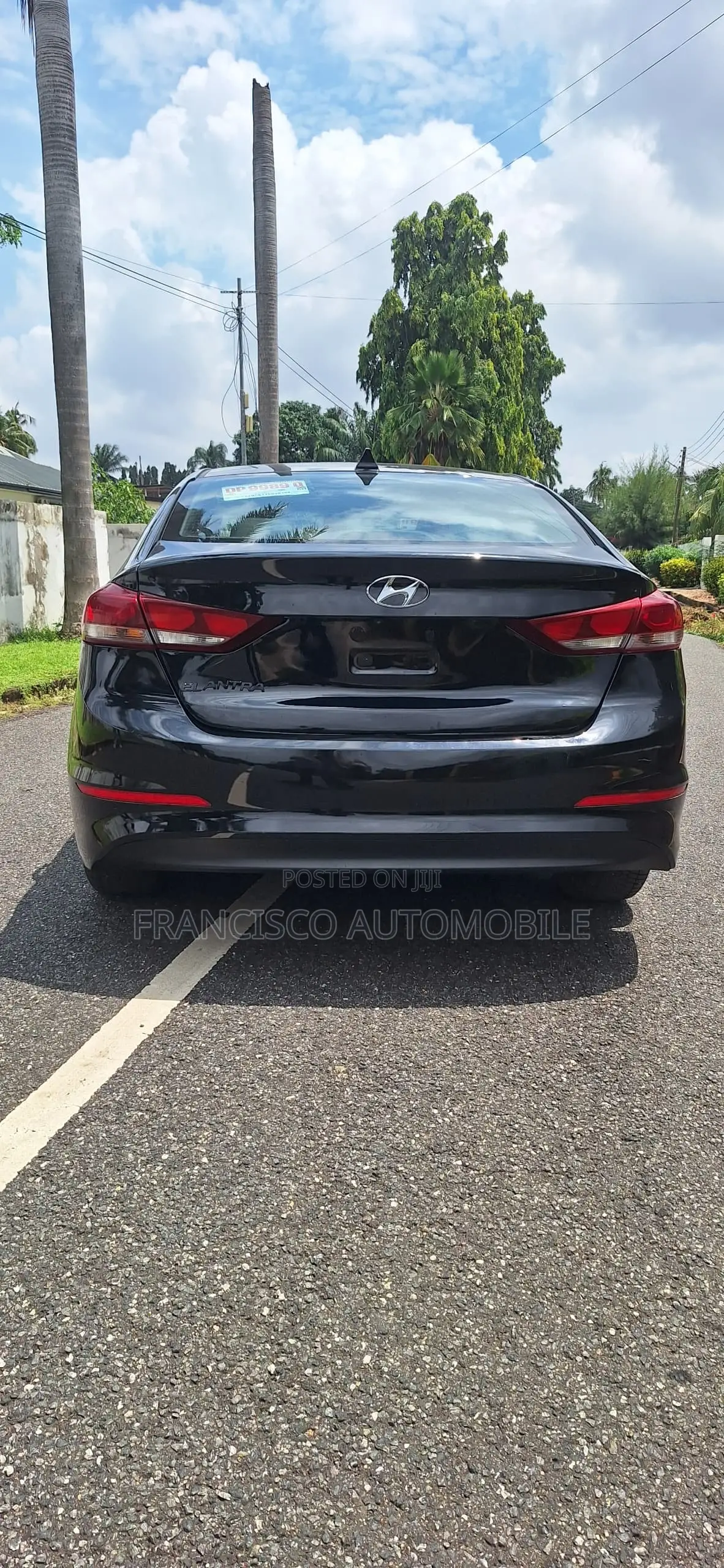 Hyundai Elantra Limited Sedan FWD (2.0L 4cyl 6A) 2017 Black