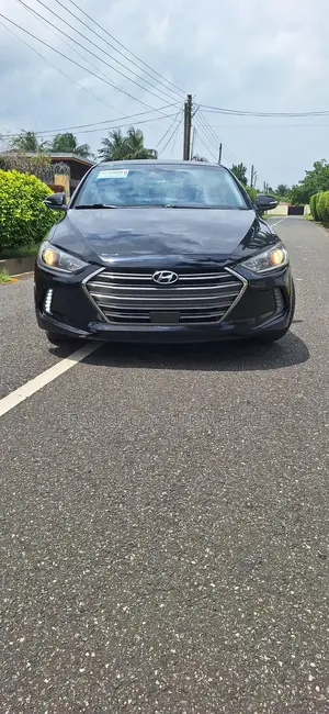 Hyundai Elantra Limited Sedan FWD (2.0L 4cyl 6A) 2017 Black