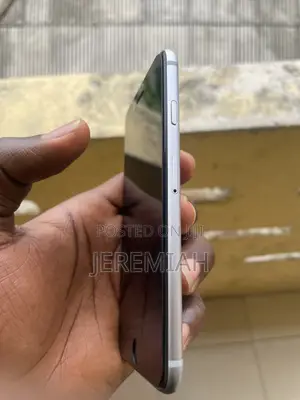 Apple iPhone 6 64 GB