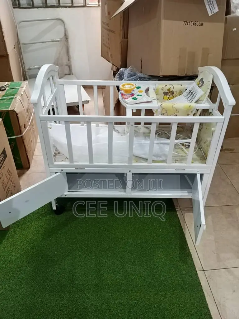 Push Push Wooden Cot
