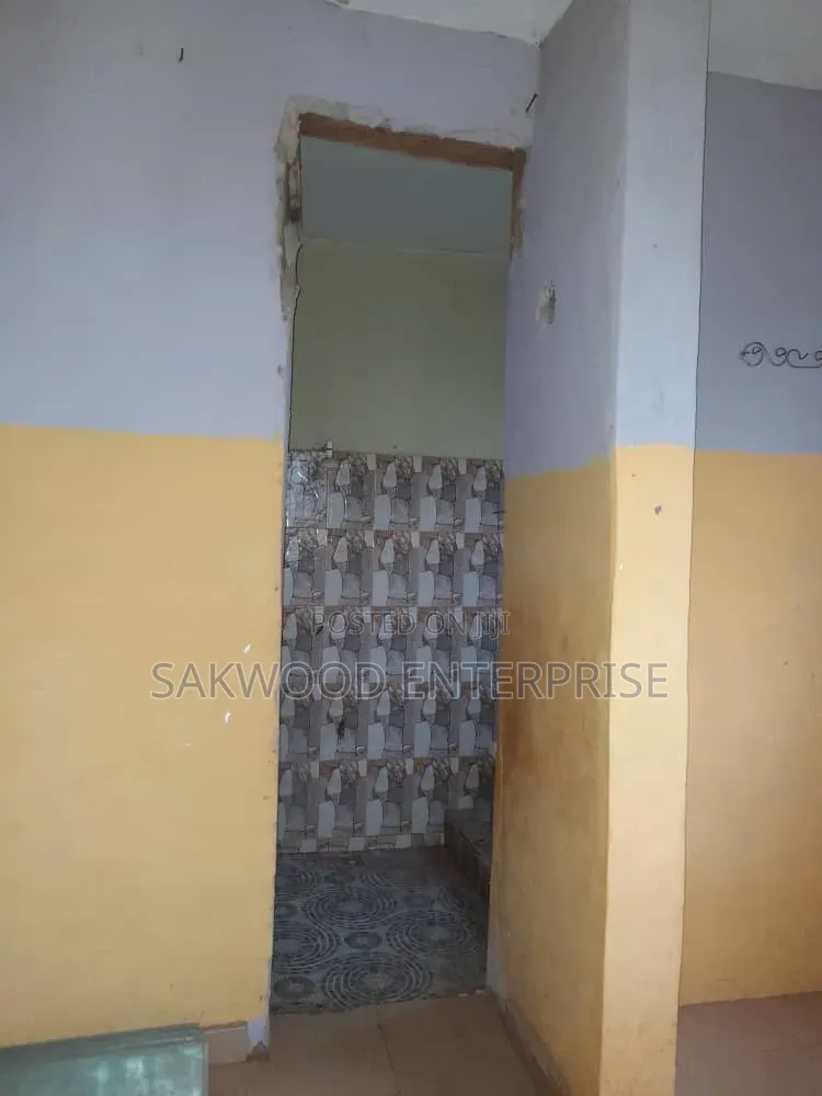 1bdrm Apartment in Sakwood Enterprise, Danfa for rent