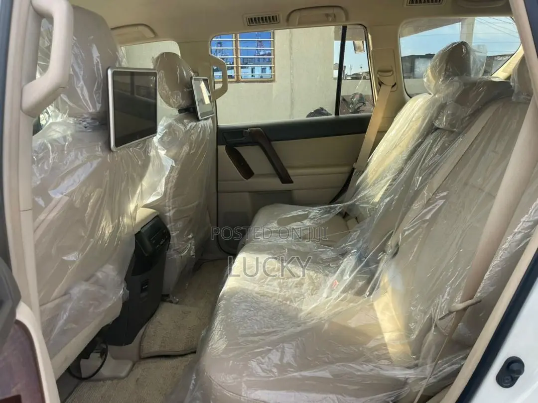 Toyota Land Cruiser Prado 2.7 2018 White