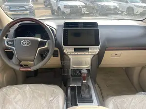 Toyota Land Cruiser Prado 2.7 2018 White